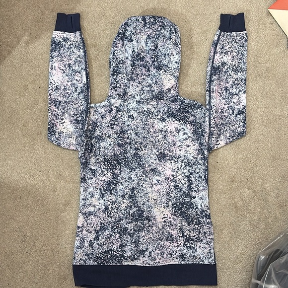 Ivivva sweater - Picture 2 of 2